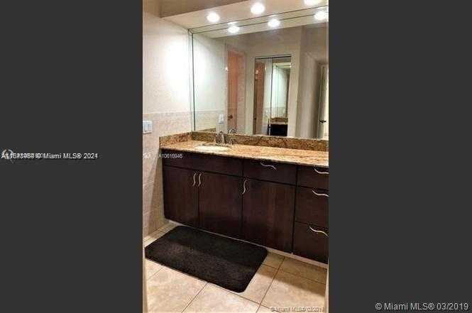 Small Image of 342 LAKEVIEW DR #102, Weston Number 7