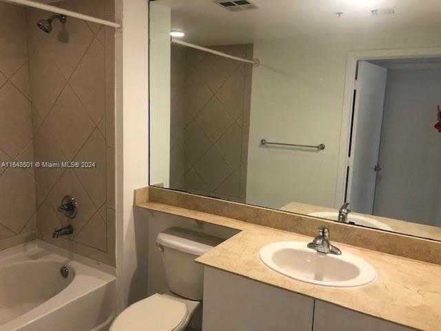 Small Image of 335 SOUTH BISCAYNE BLVD #2010, Miami Number 16
