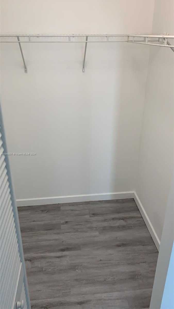 Small Image of 335 SOUTH BISCAYNE BLVD #2010, Miami Number 19
