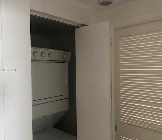 Small Image of 335 SOUTH BISCAYNE BLVD #2010, Miami Number 21