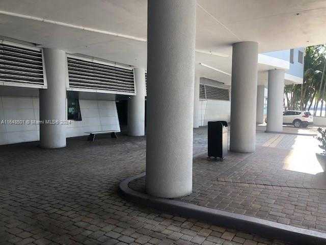 Small Image of 335 SOUTH BISCAYNE BLVD #2010, Miami Number 28