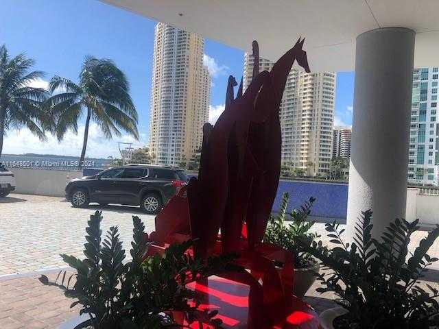 Small Image of 335 SOUTH BISCAYNE BLVD #2010, Miami Number 29