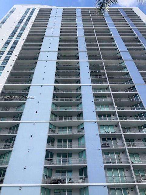 Small Image of 335 SOUTH BISCAYNE BLVD #2010, Miami Number 34