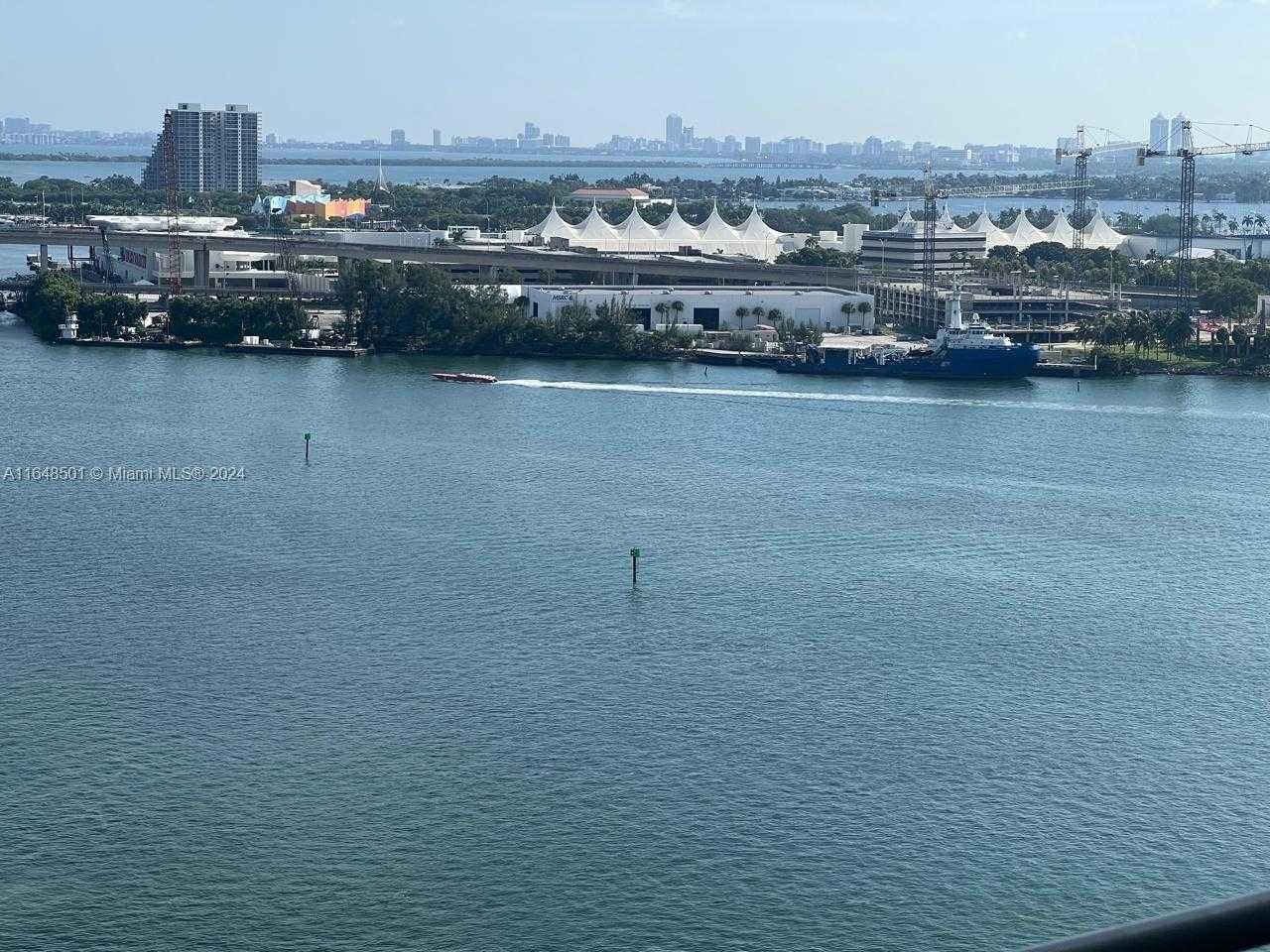 Small Image of 335 SOUTH BISCAYNE BLVD #2010, Miami Number 35