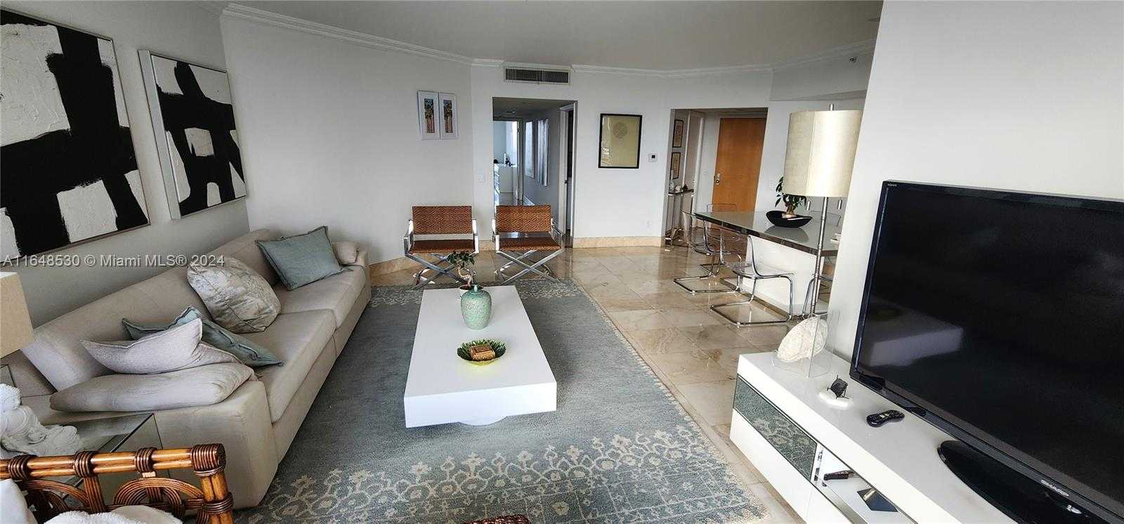 Small Image of 21205 YACHT CLUB DR #2005, Aventura Number 2