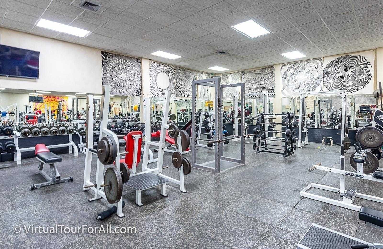 Small Image of 350 LAKEVIEW DR #201, Weston Number 14