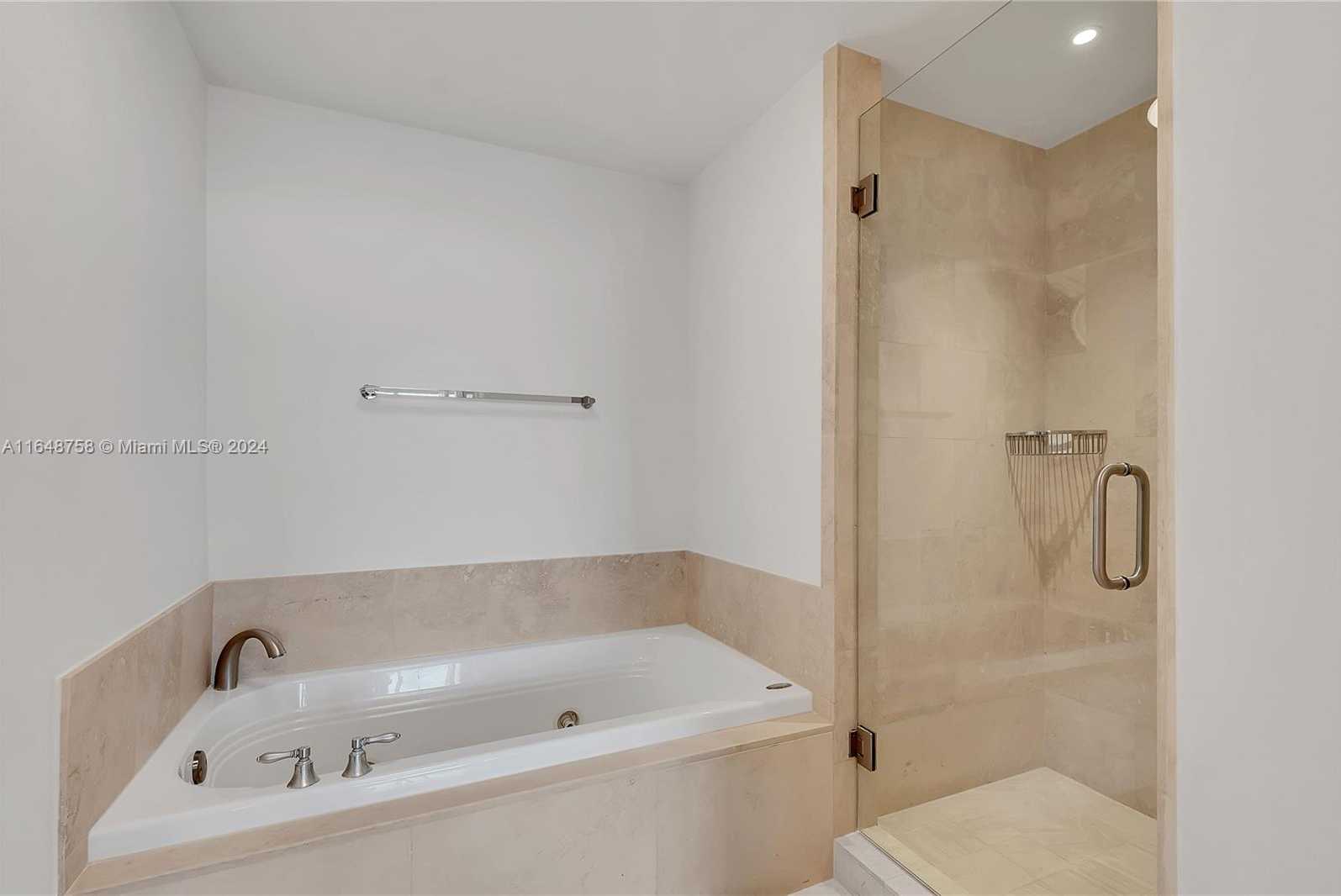 Small Image of 4401 COLLINS AVE #2406, Miami Beach Number 14