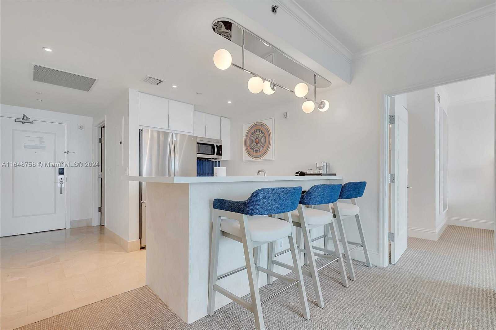 Small Image of 4401 COLLINS AVE #2406, Miami Beach Number 7