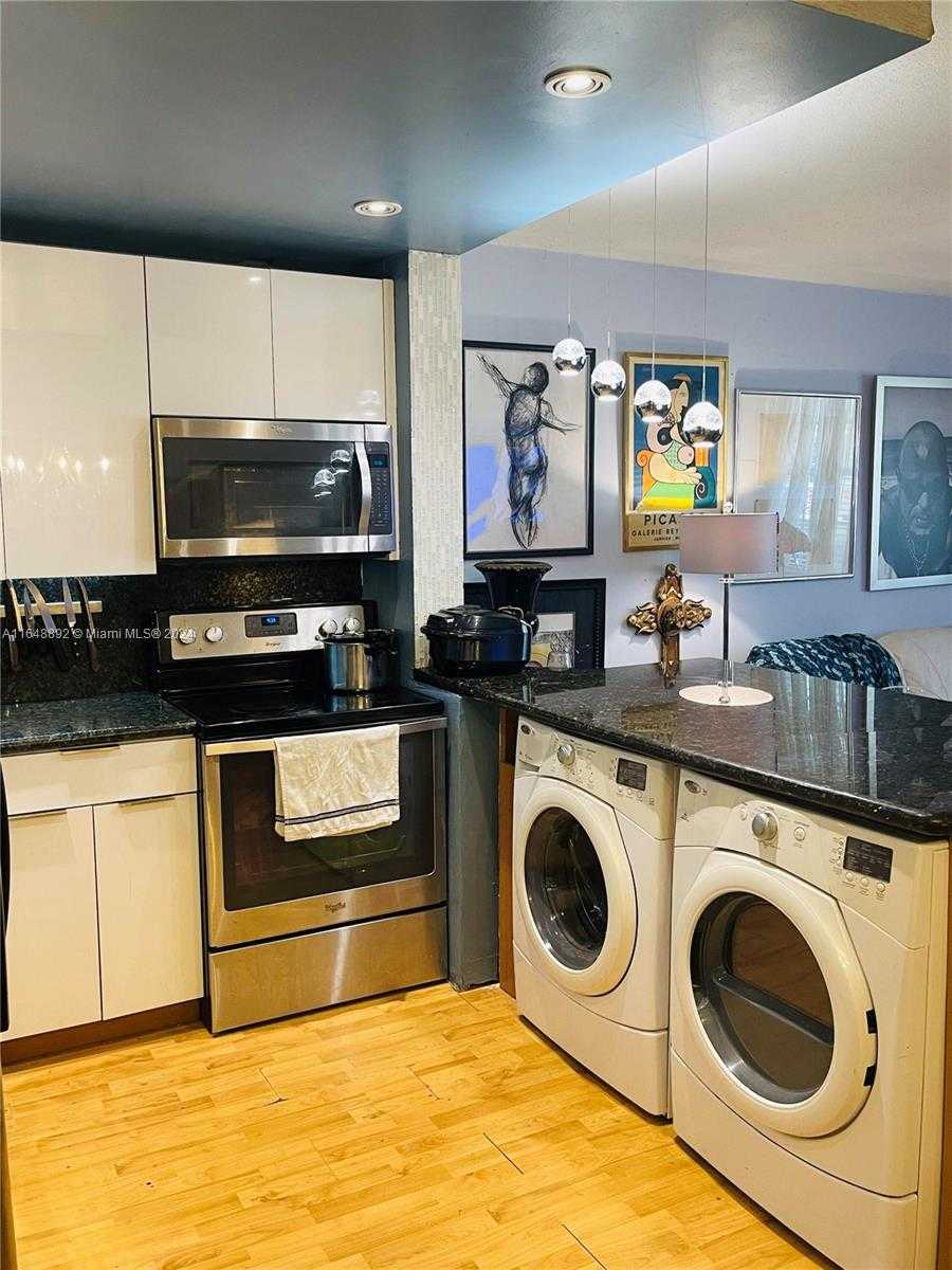 Small Image of 1800 79TH ST CSWY #A304, North Bay Village Number 6