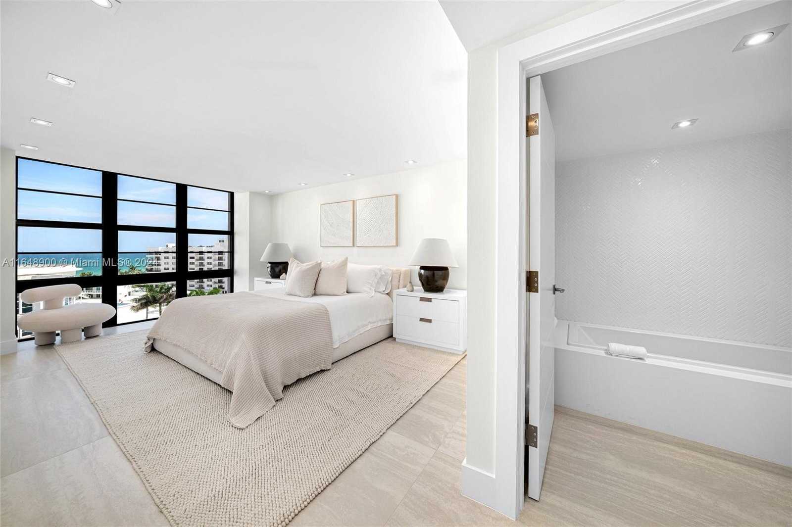 Small Image of 5500 COLLINS AVE #901 & 902, Miami Beach Number 19