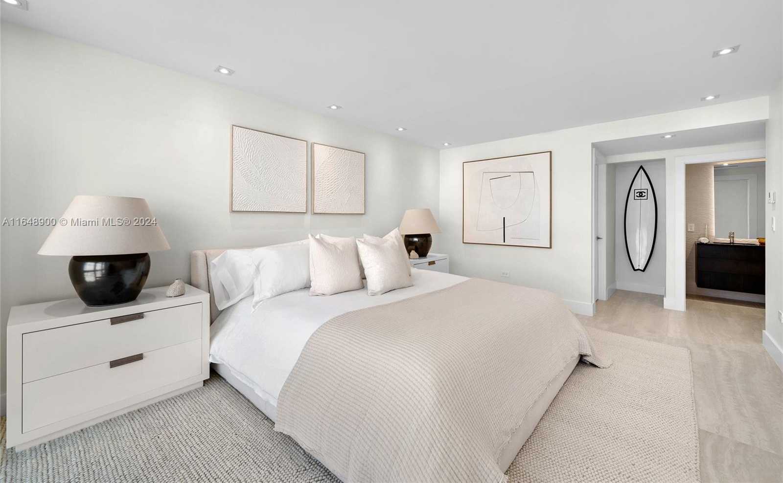 Small Image of 5500 COLLINS AVE #901 & 902, Miami Beach Number 21