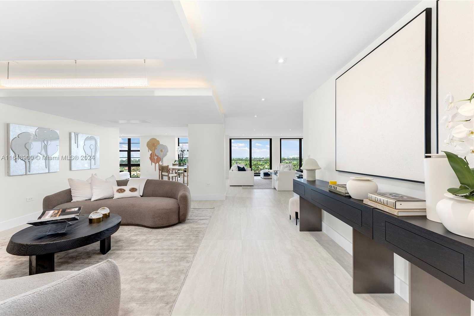 Small Image of 5500 COLLINS AVE #901 & 902, Miami Beach Number 26