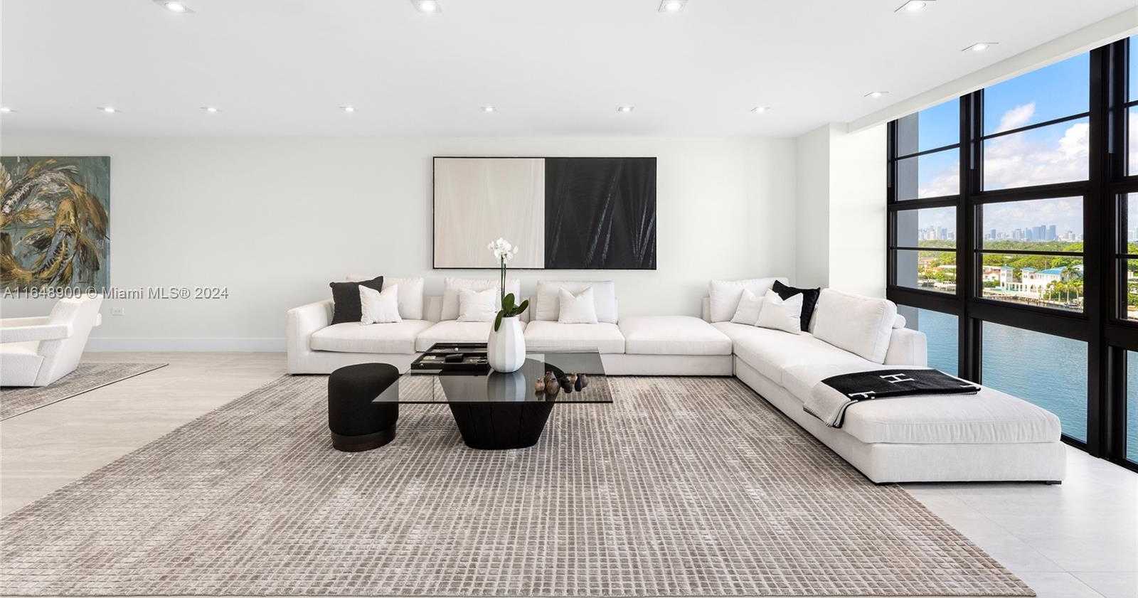 Small Image of 5500 COLLINS AVE #901 & 902, Miami Beach Number 29