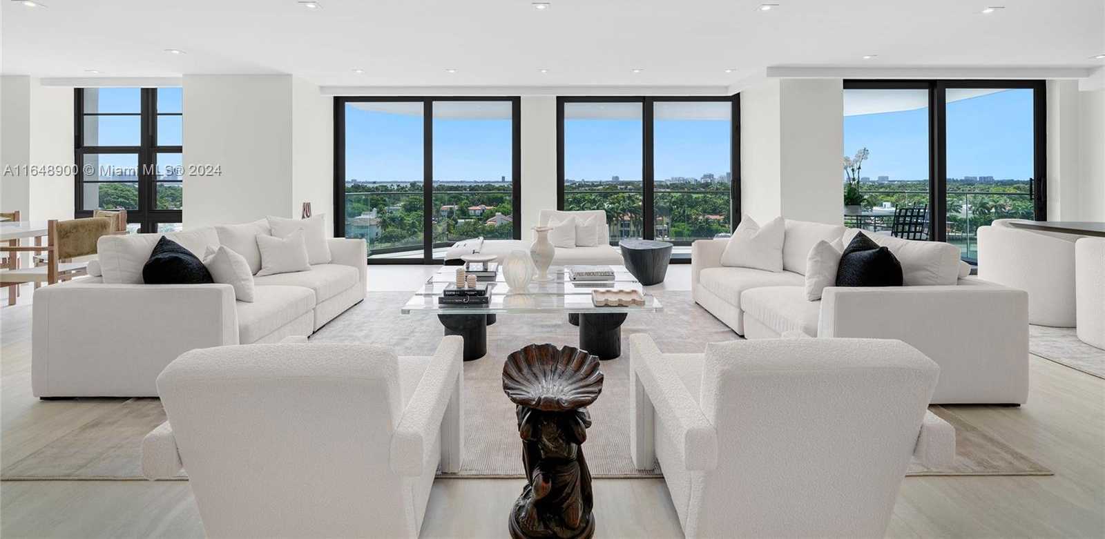 Small Image of 5500 COLLINS AVE #901 & 902, Miami Beach Number 3