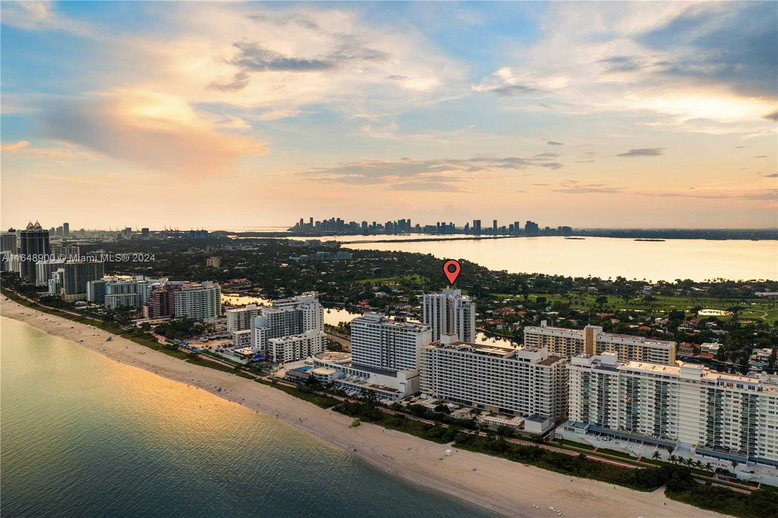 Small Image of 5500 COLLINS AVE #901 & 902, Miami Beach Number 32