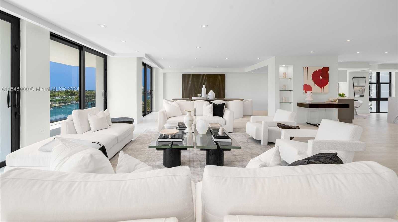 Small Image of 5500 COLLINS AVE #901 & 902, Miami Beach Number 4