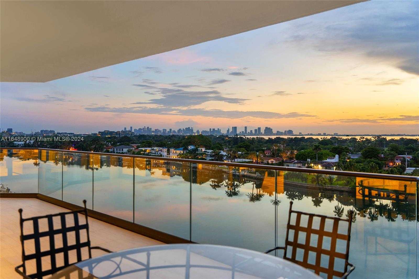 Small Image of 5500 COLLINS AVE #901 & 902, Miami Beach Number 7
