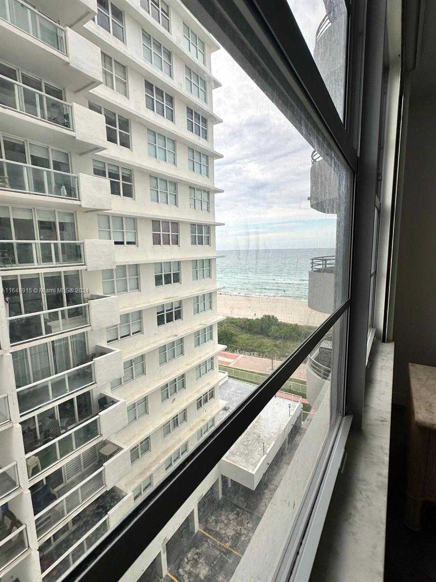 Small Image of 5555 COLLINS AVE #10B, Miami Beach Number 12