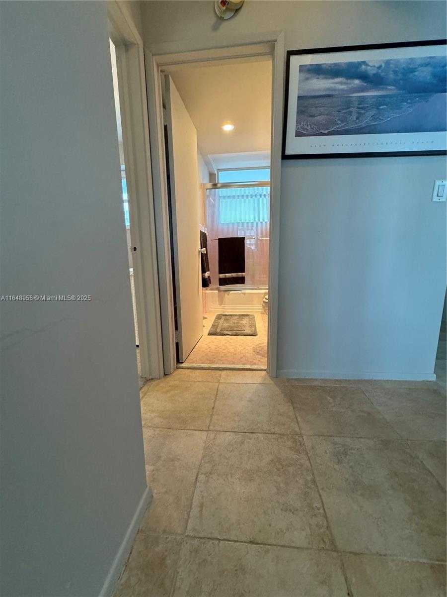Small Image of 1920 SOUTH OCEAN DR #1002, Fort Lauderdale Number 6