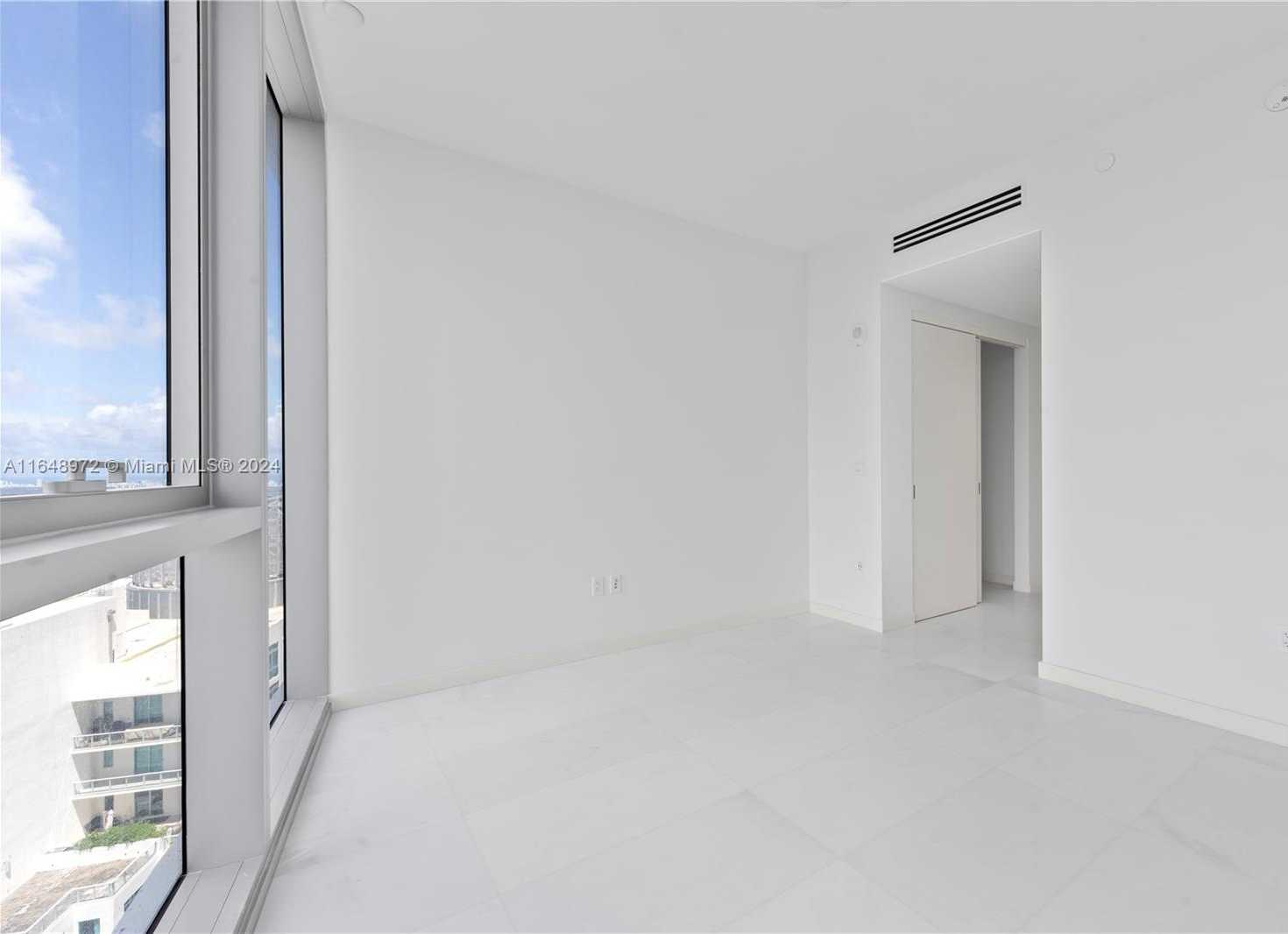 Small Image of 300 BISCAYNE BLVD WAY #4404, Miami Number 21