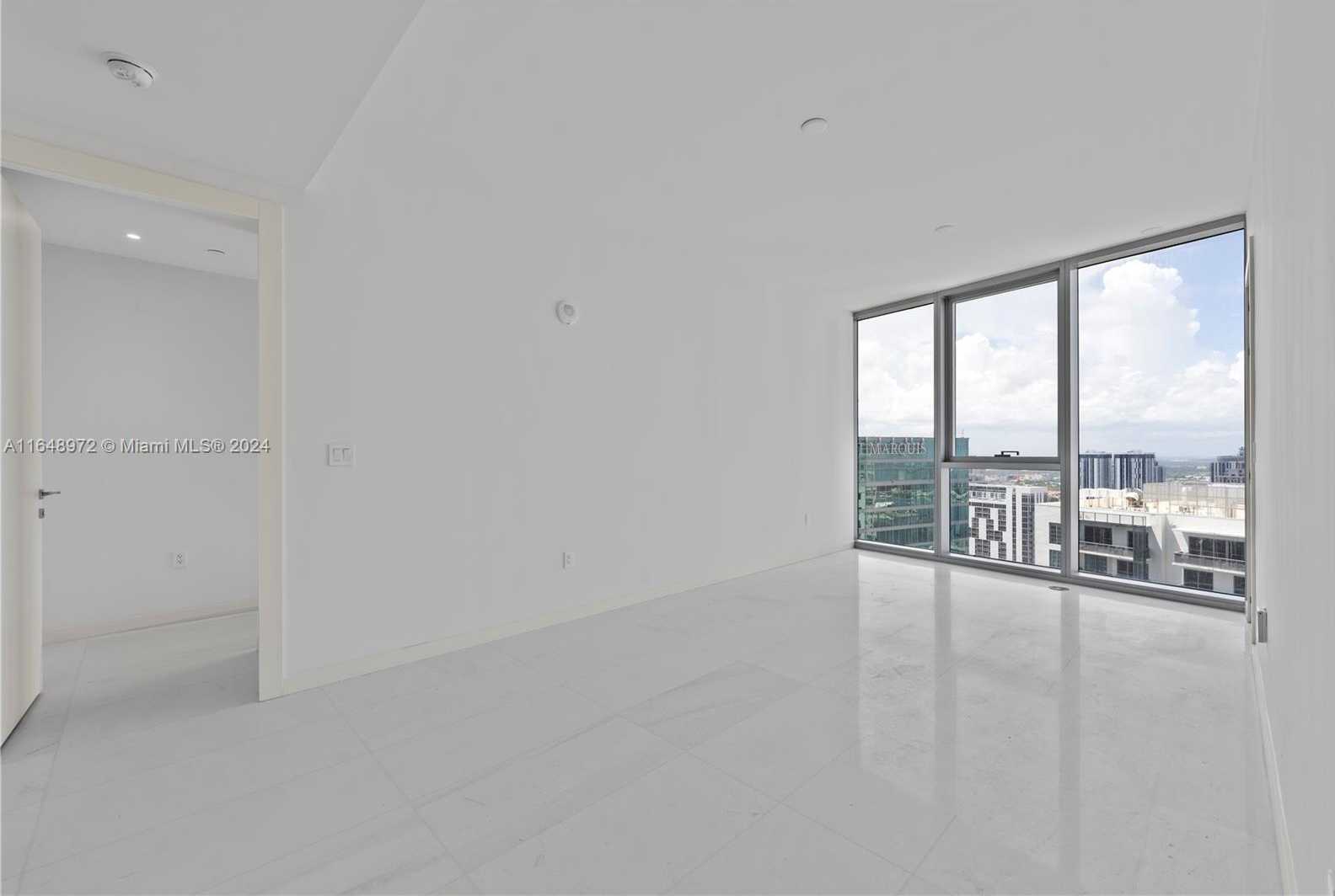 Small Image of 300 BISCAYNE BLVD WAY #4404, Miami Number 23