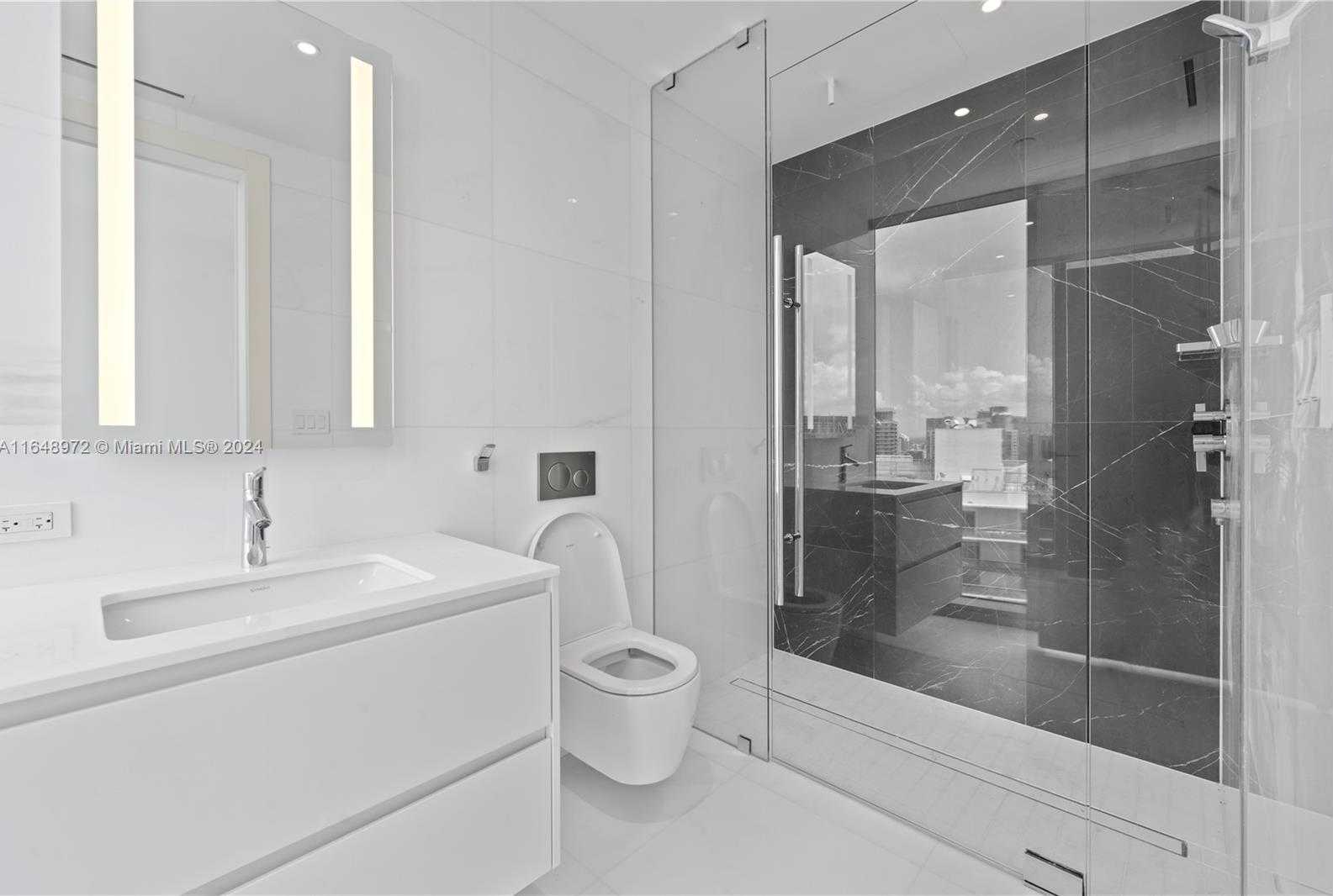 Small Image of 300 BISCAYNE BLVD WAY #4404, Miami Number 31