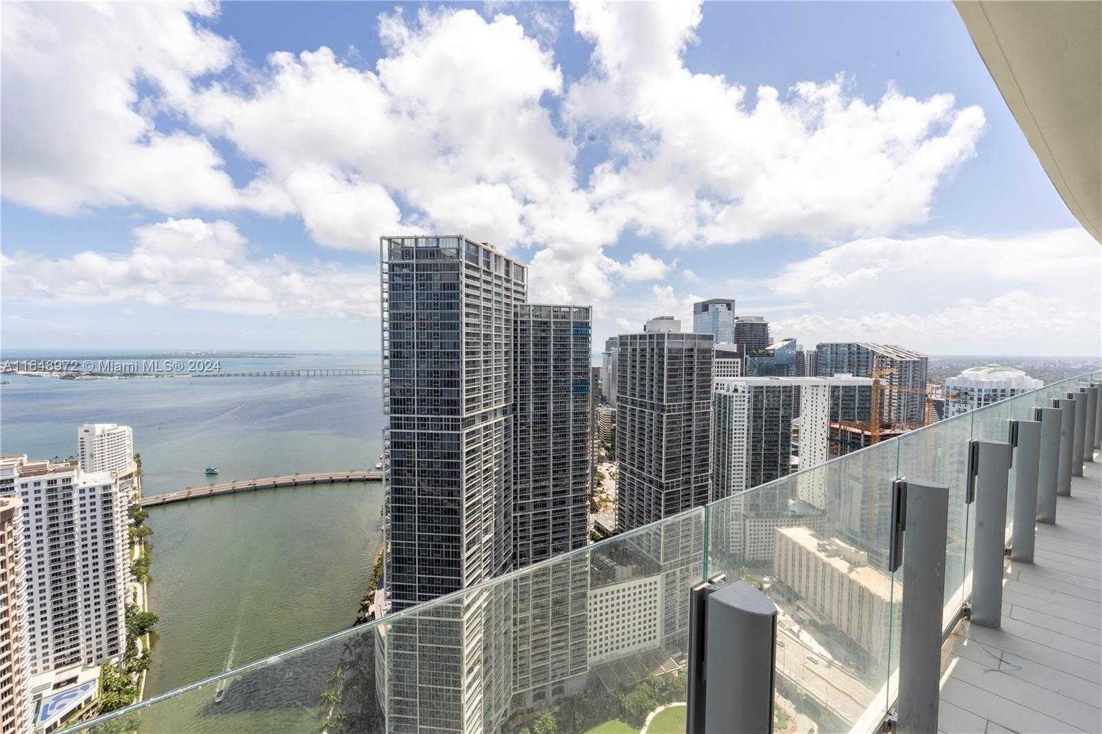 Small Image of 300 BISCAYNE BLVD WAY #4404, Miami Number 33