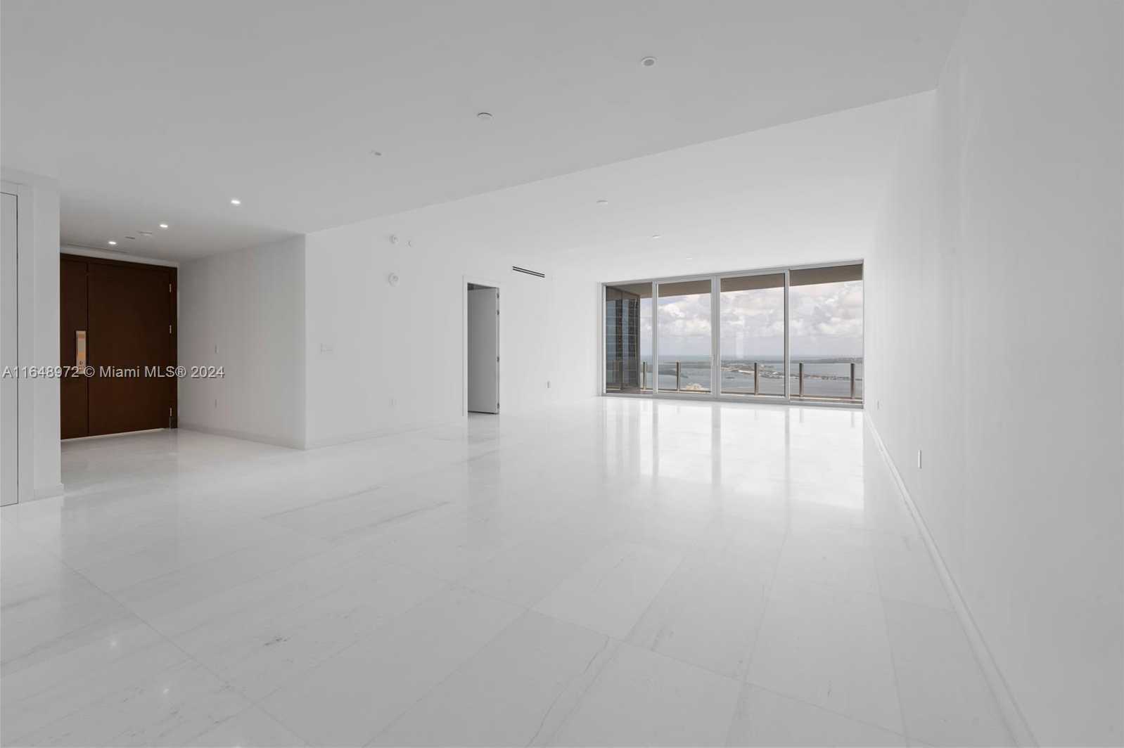 Small Image of 300 BISCAYNE BLVD WAY #4404, Miami Number 4