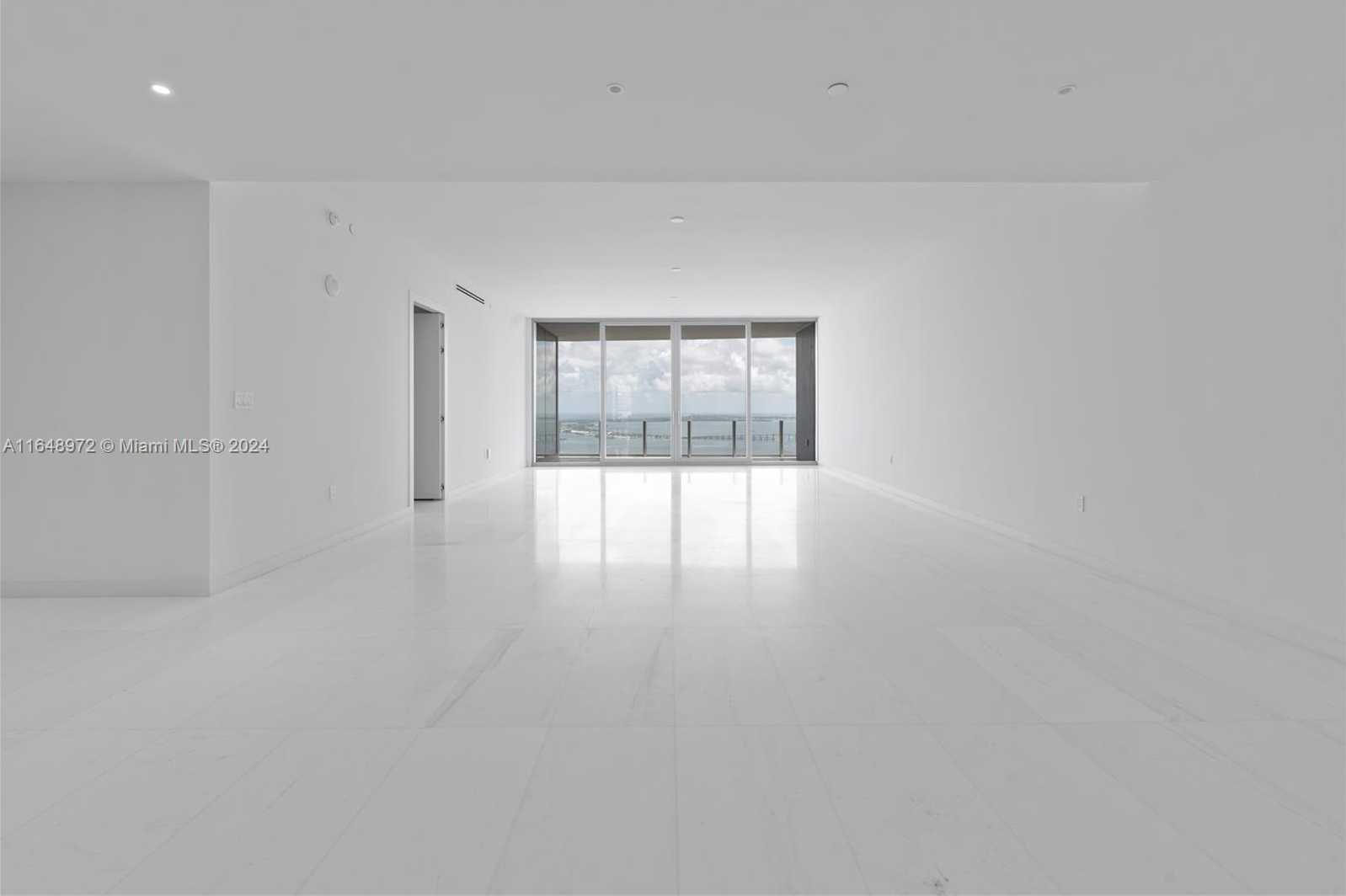 Small Image of 300 BISCAYNE BLVD WAY #4404, Miami Number 5