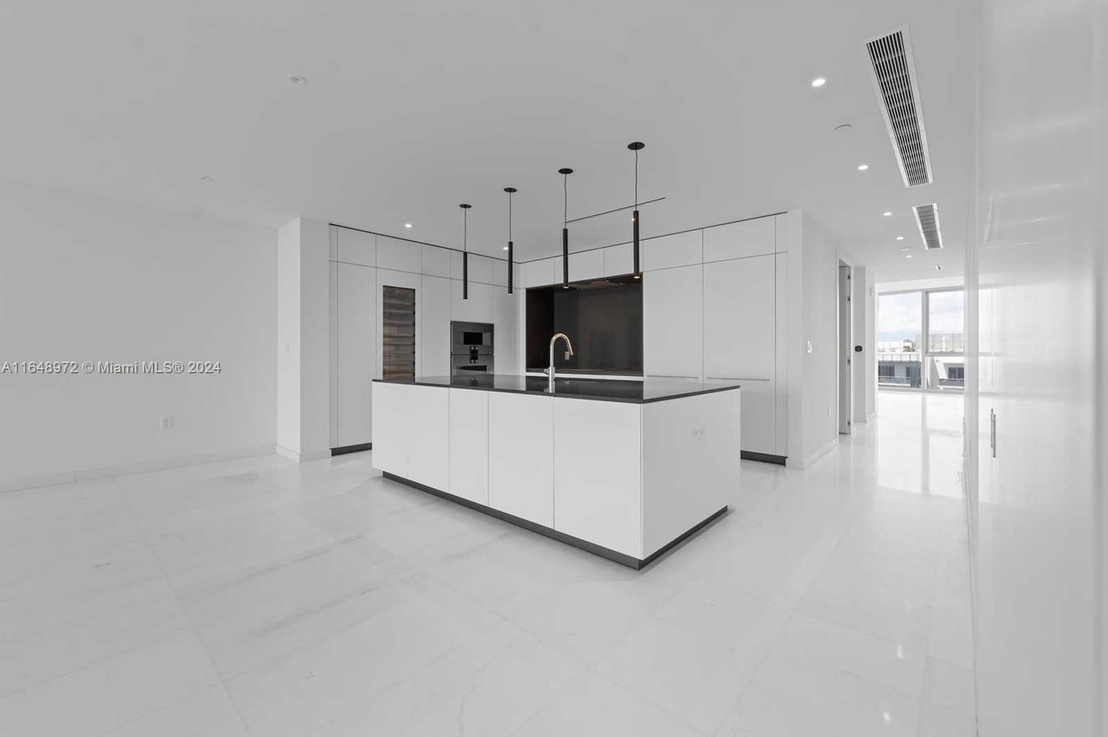 Small Image of 300 BISCAYNE BLVD WAY #4404, Miami Number 8