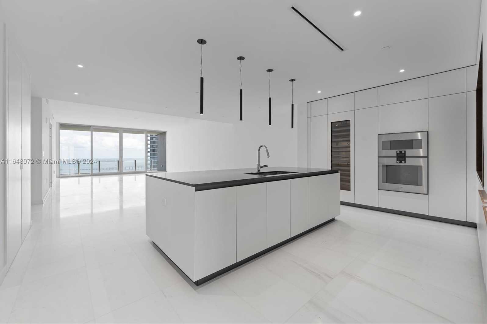 Small Image of 300 BISCAYNE BLVD WAY #4404, Miami Number 9