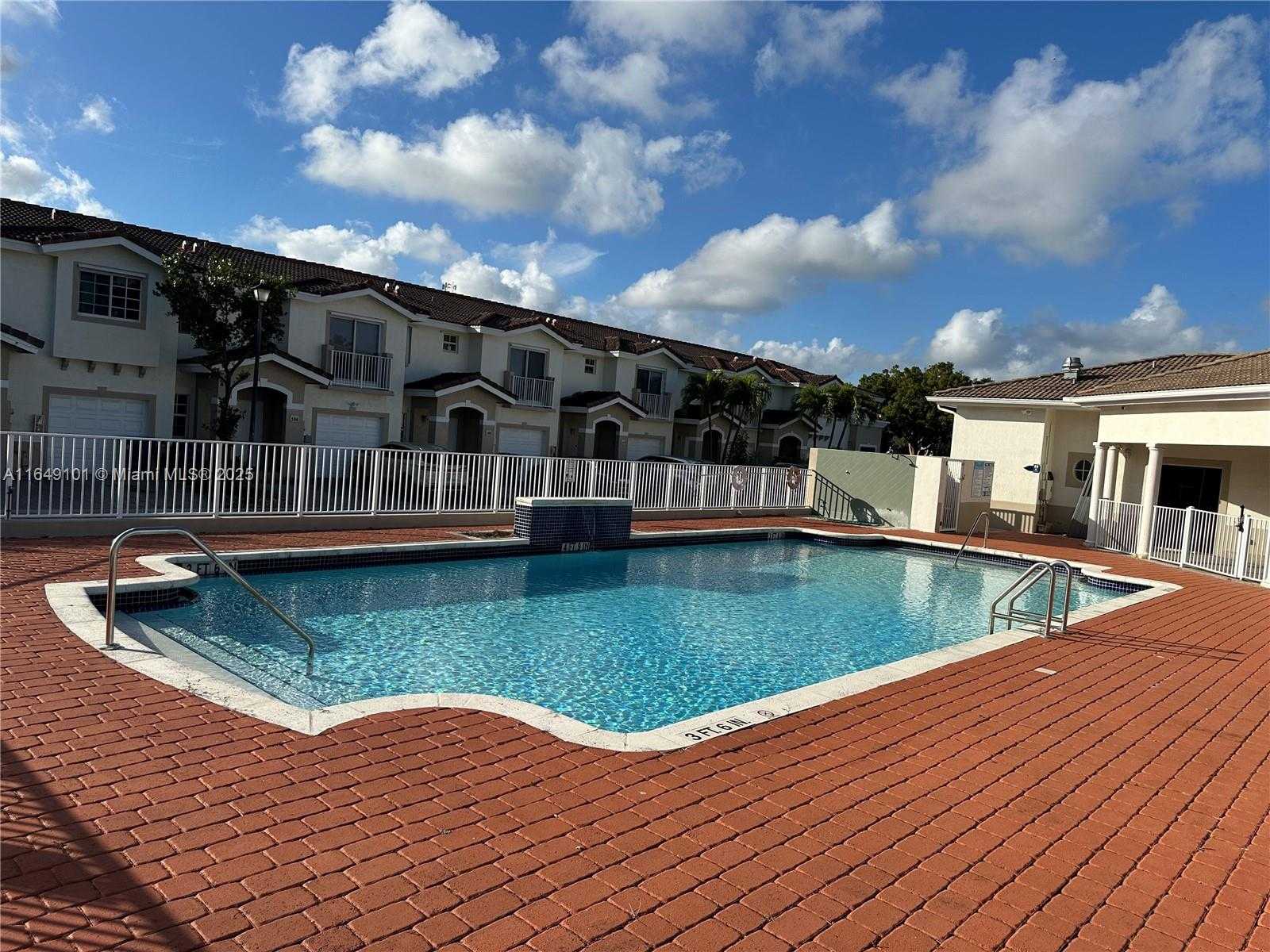 Small Image of 14142 SOUTH WEST 260TH ST #102, Homestead Number 22