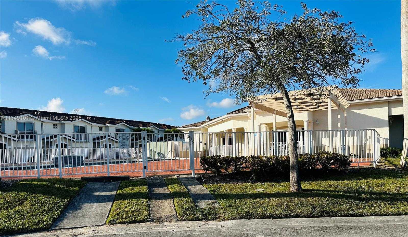 Small Image of 14142 SOUTH WEST 260TH ST #102, Homestead Number 23
