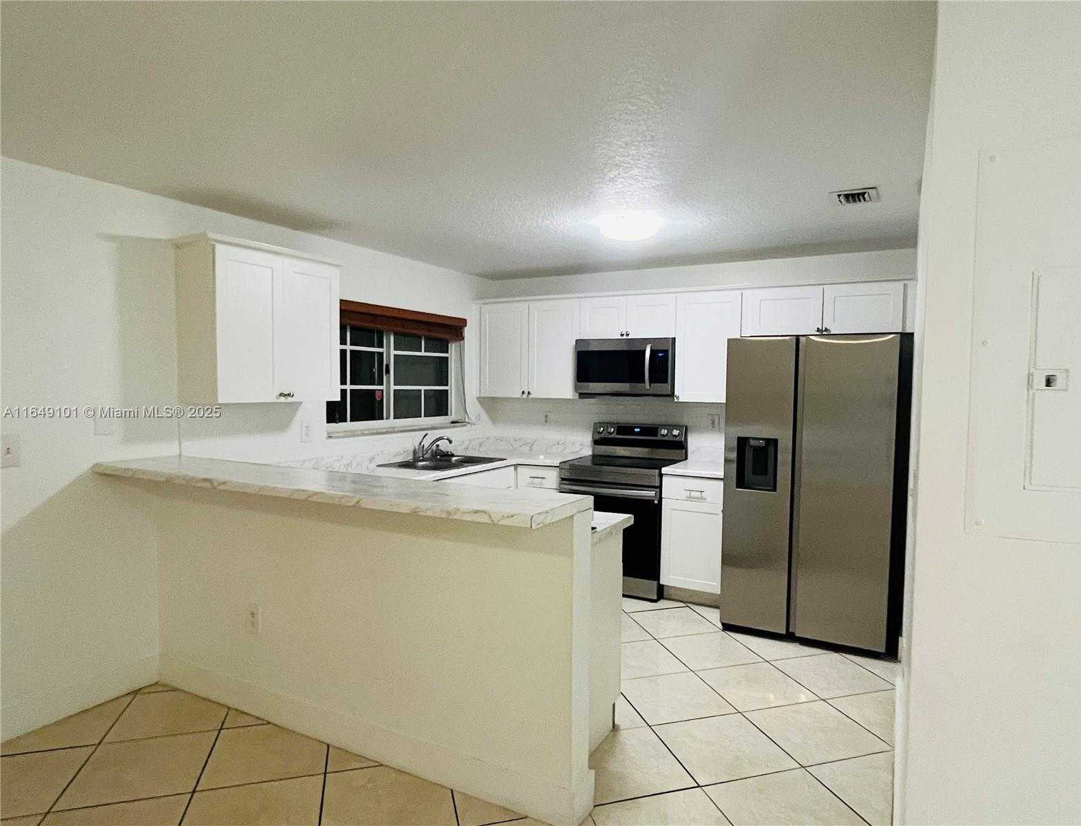 Small Image of 14142 SOUTH WEST 260TH ST #102, Homestead Number 5