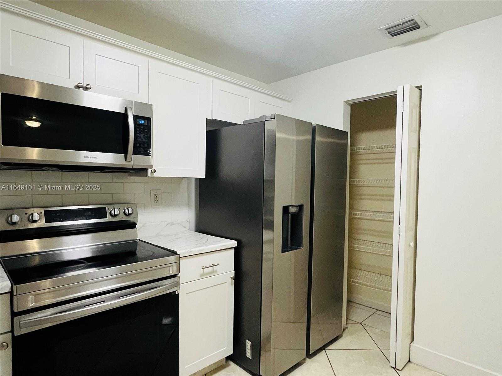 Small Image of 14142 SOUTH WEST 260TH ST #102, Homestead Number 7