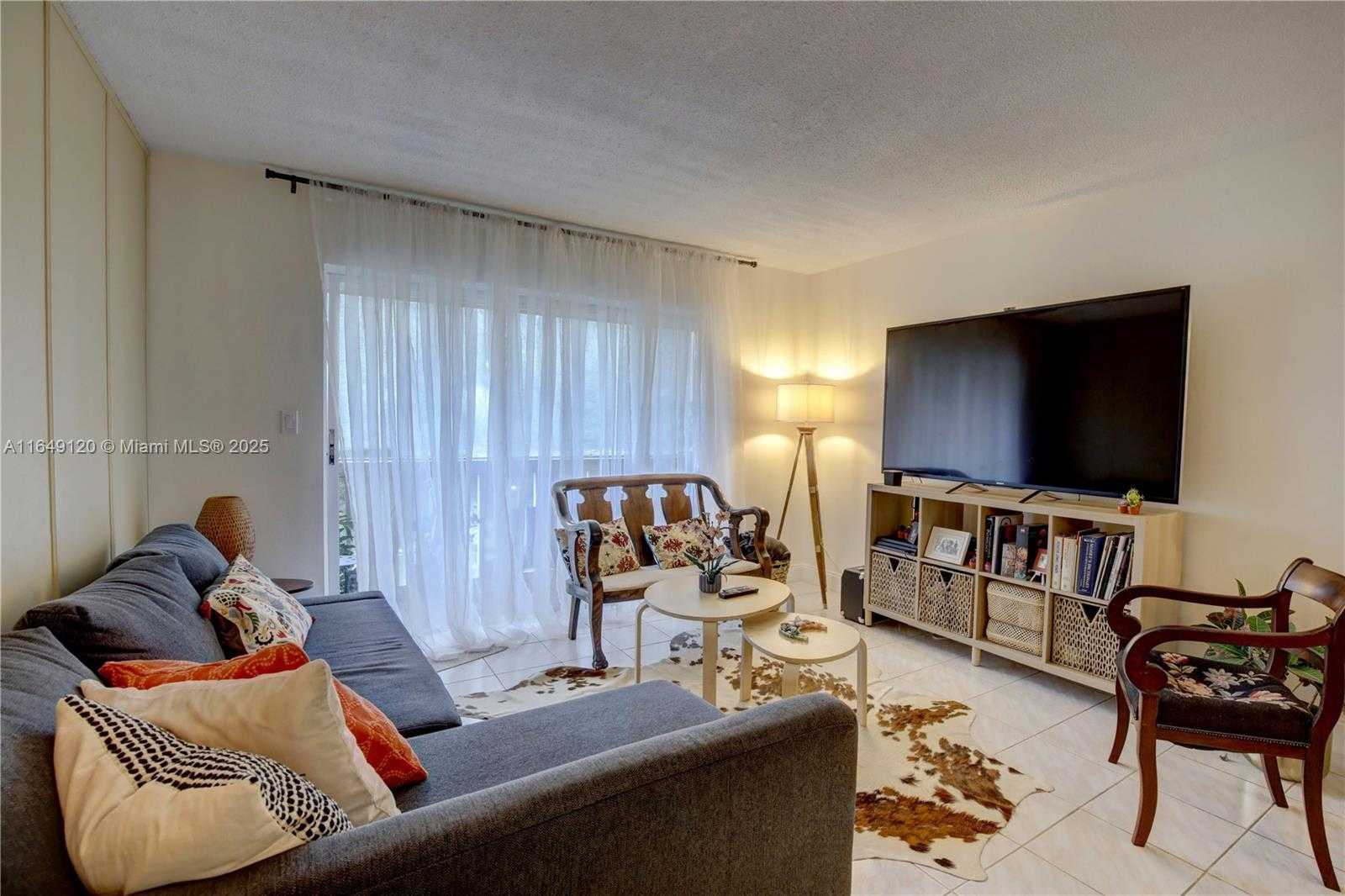 Small Image of 233 NORTH EAST 14TH AVE #304, Hallandale Beach Number 11