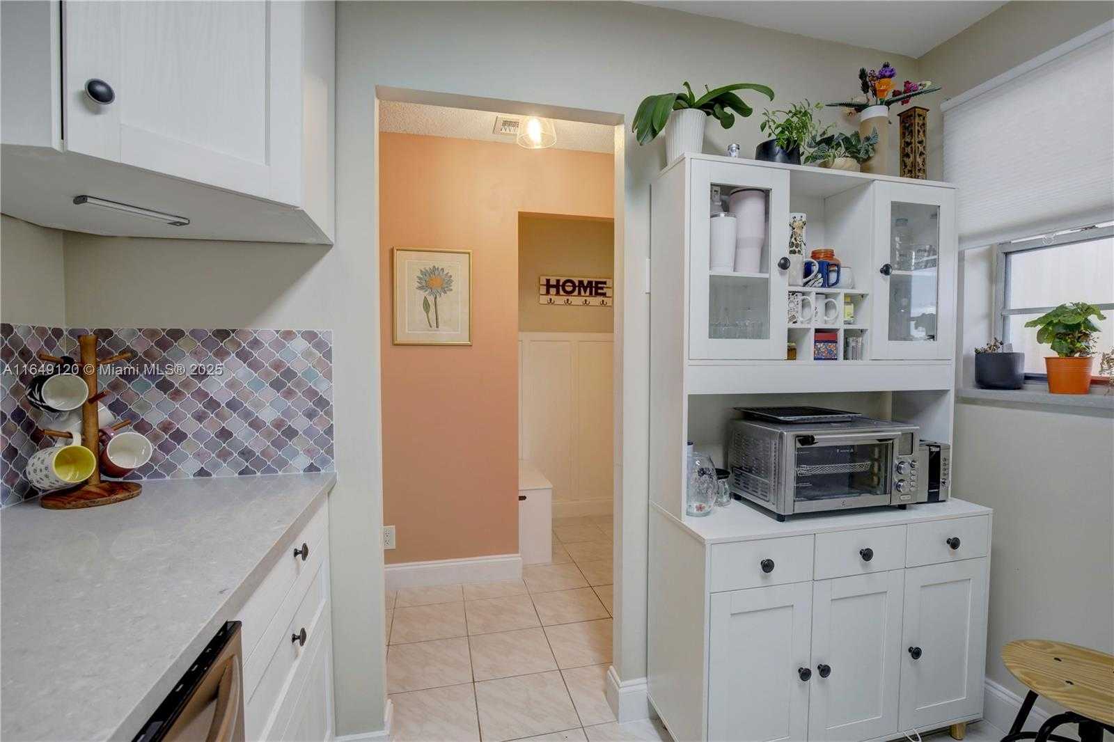 Small Image of 233 NORTH EAST 14TH AVE #304, Hallandale Beach Number 8