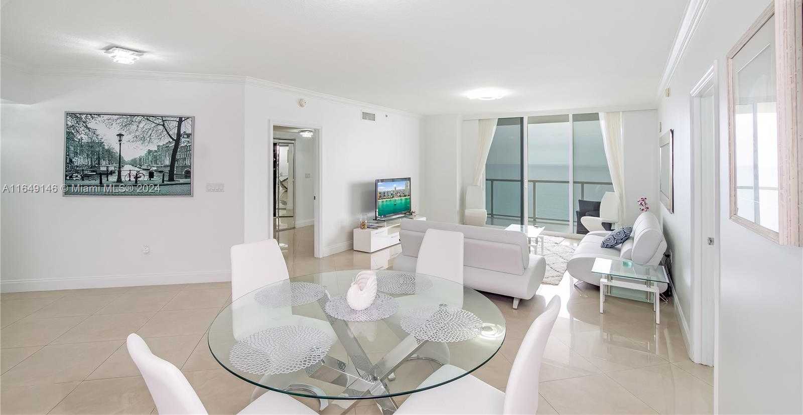 Small Image of 16699 Collins Ave, Sunny Isles Beach, FL 33160, USA Number 14