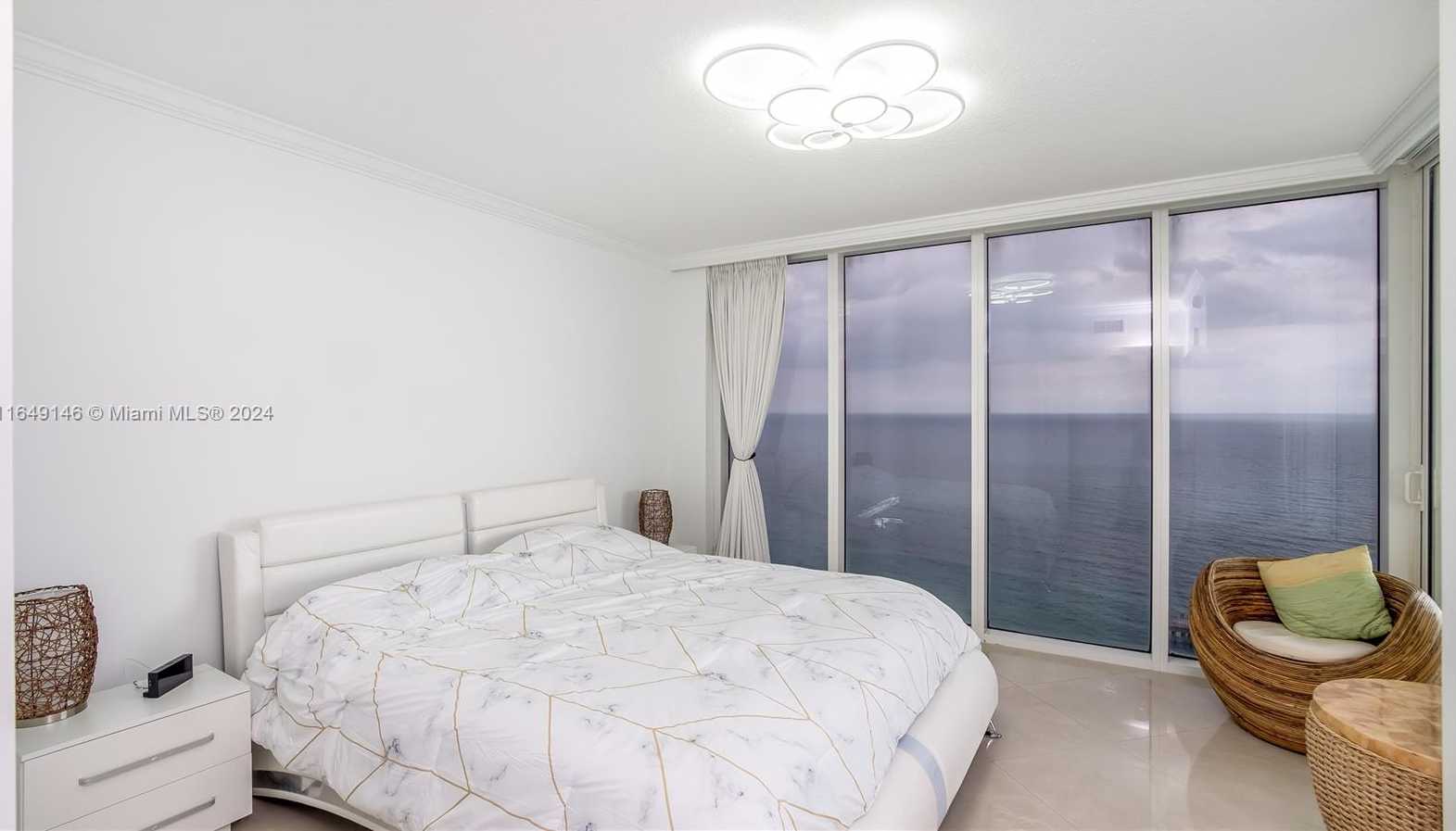 Small Image of 16699 Collins Ave, Sunny Isles Beach, FL 33160, USA Number 28