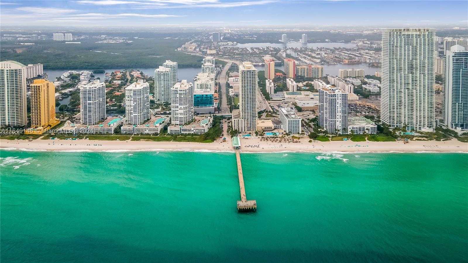 Small Image of 16699 Collins Ave, Sunny Isles Beach, FL 33160, USA Number 7