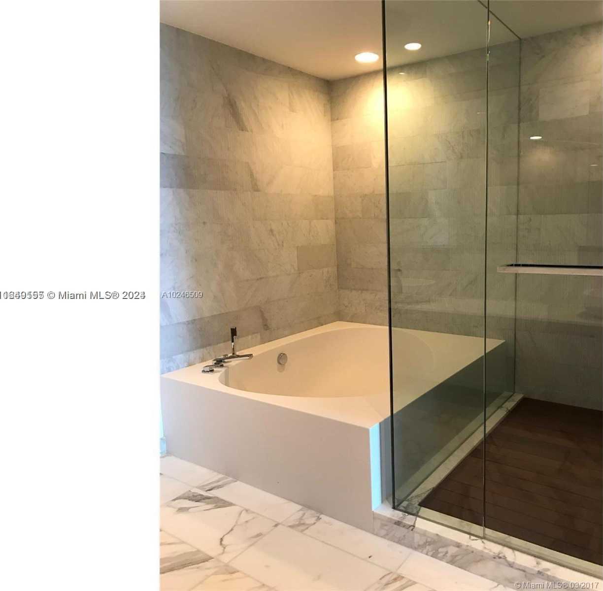 Small Image of 10201 COLLINS AVE #405, Bal Harbour Number 16