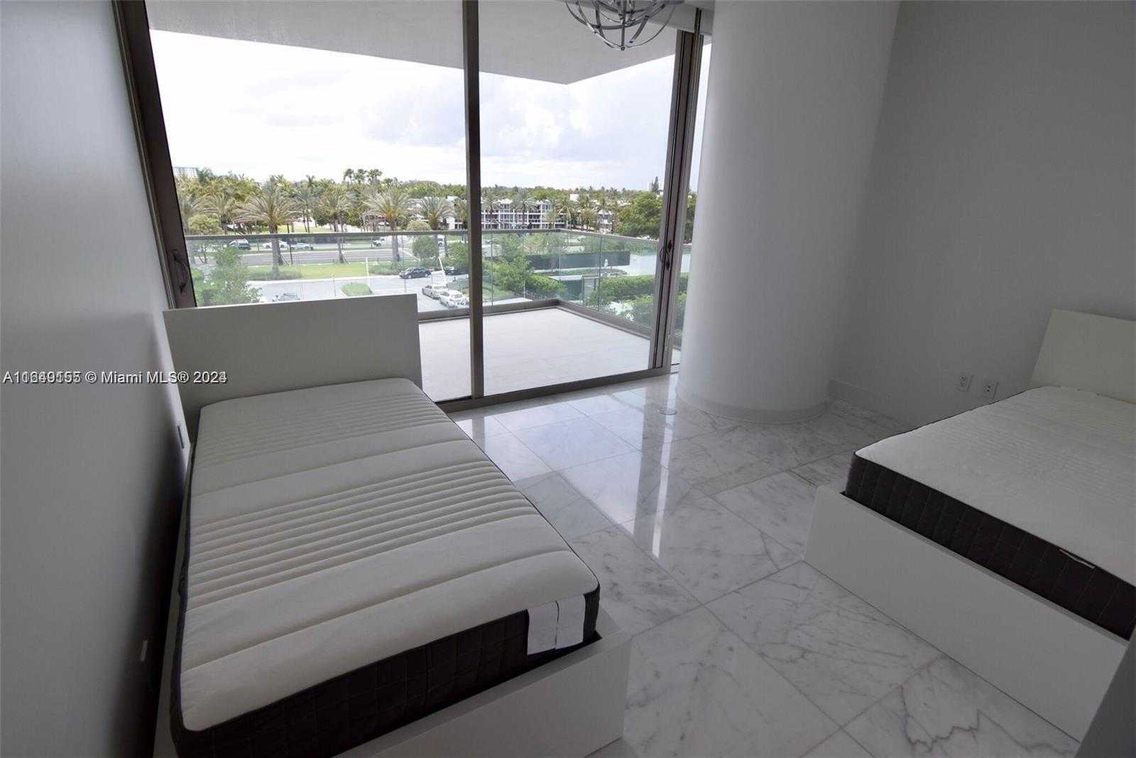 Small Image of 10201 COLLINS AVE #405, Bal Harbour Number 18