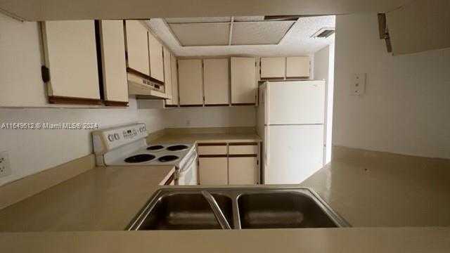 Small Image of 5200 NORTH WEST 31ST AVE #217, Fort Lauderdale Number 21