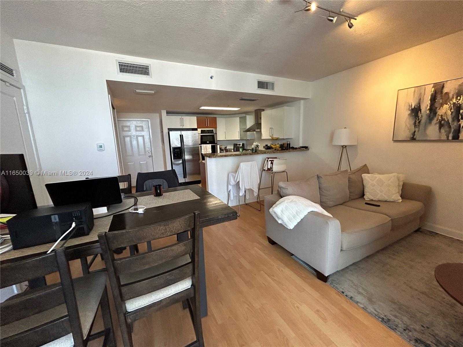 Small Image of 170 SOUTH EAST 14TH ST #2906, Miami Number 5