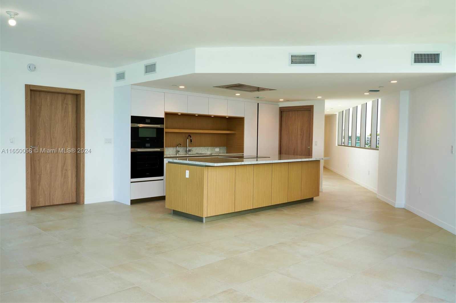 Small Image of 1135 103 ST #701, Bay Harbor Islands Number 12