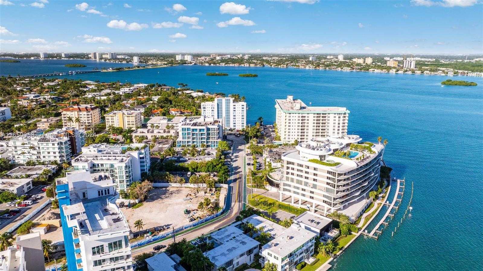 Small Image of 1135 103 ST #701, Bay Harbor Islands Number 37