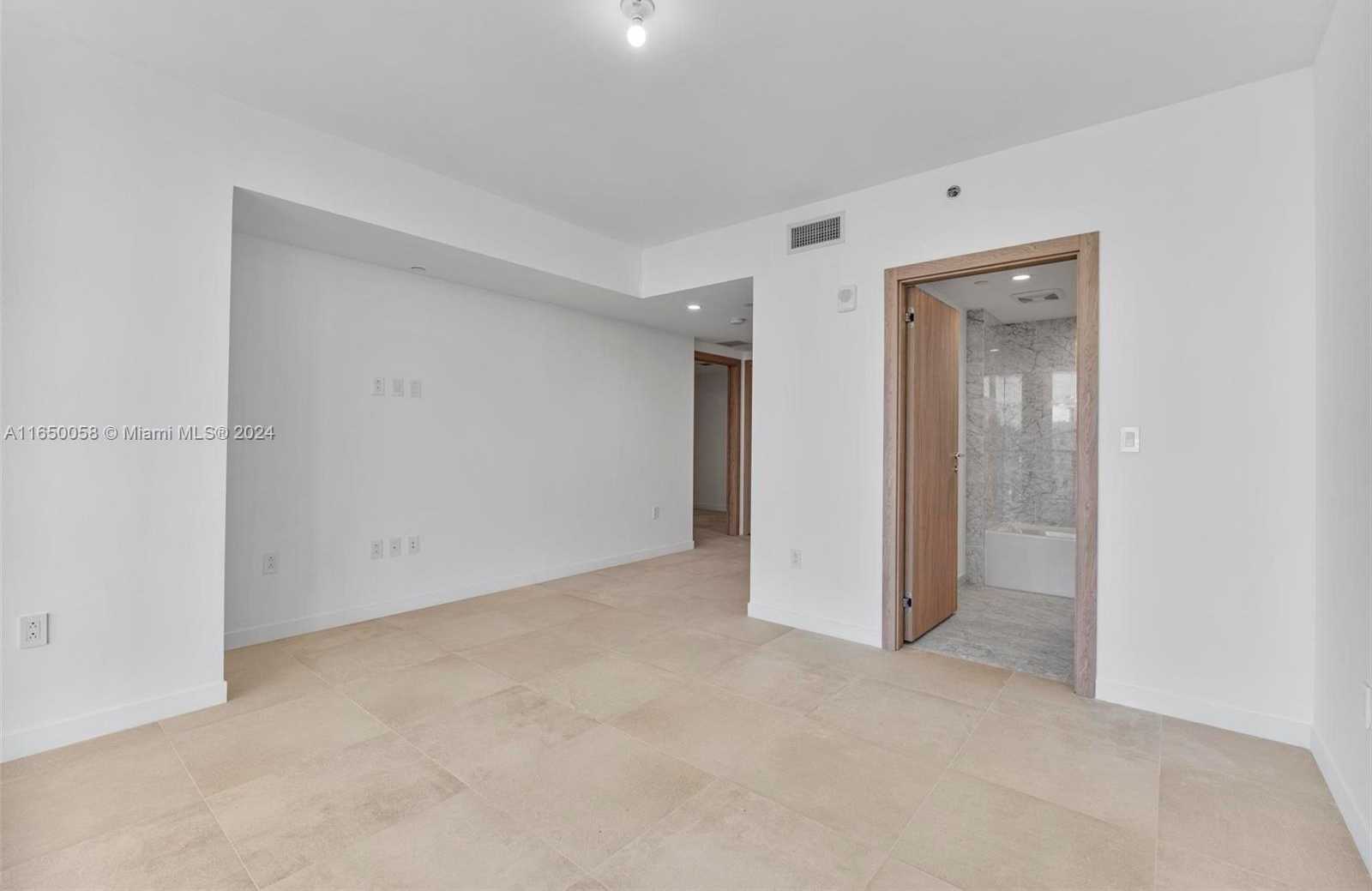 Small Image of 1135 103 ST #701, Bay Harbor Islands Number 45