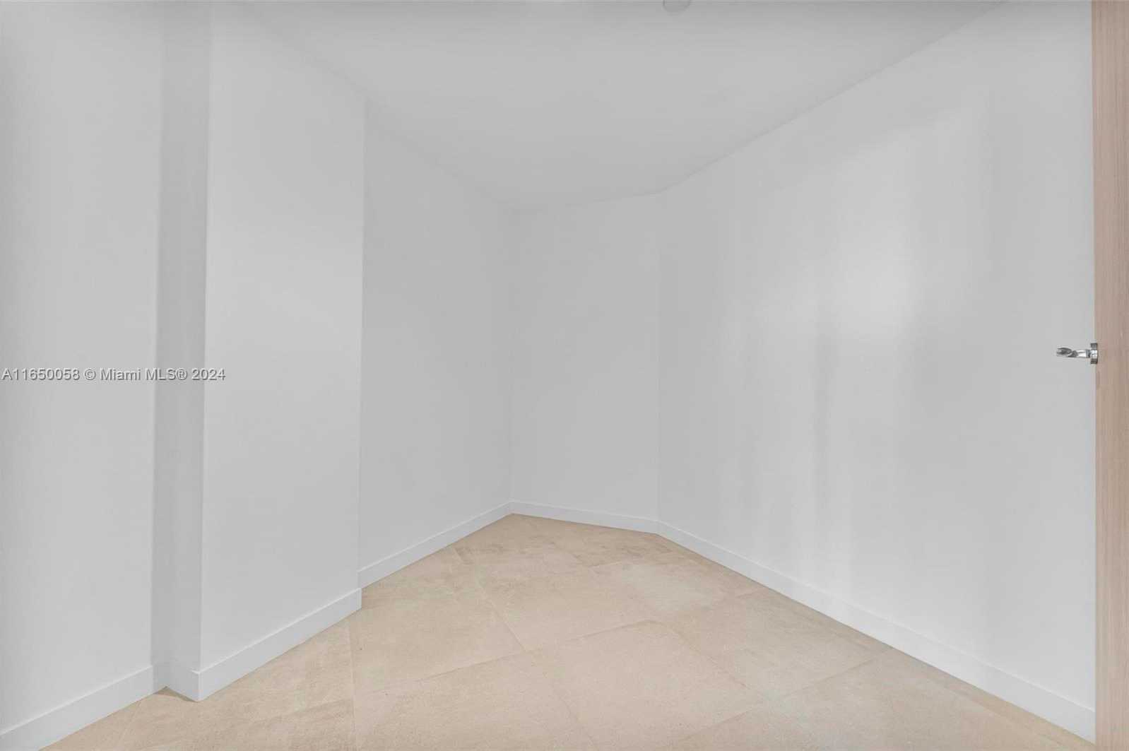 Small Image of 1135 103 ST #701, Bay Harbor Islands Number 57