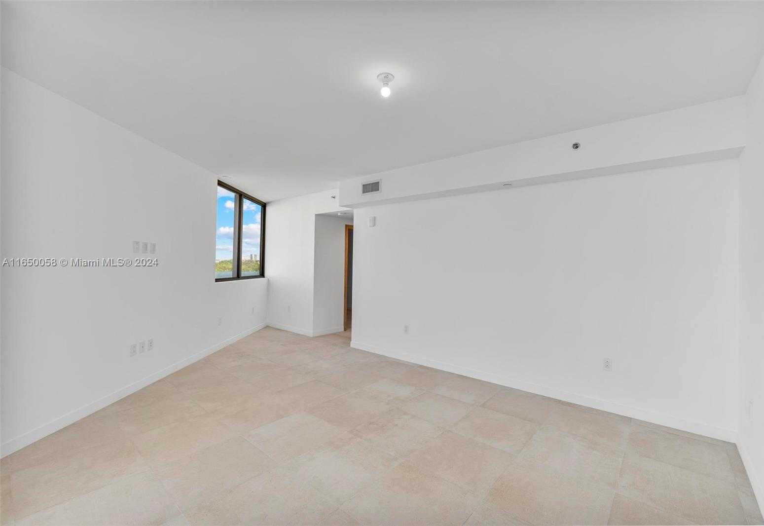 Small Image of 1135 103 ST #701, Bay Harbor Islands Number 59