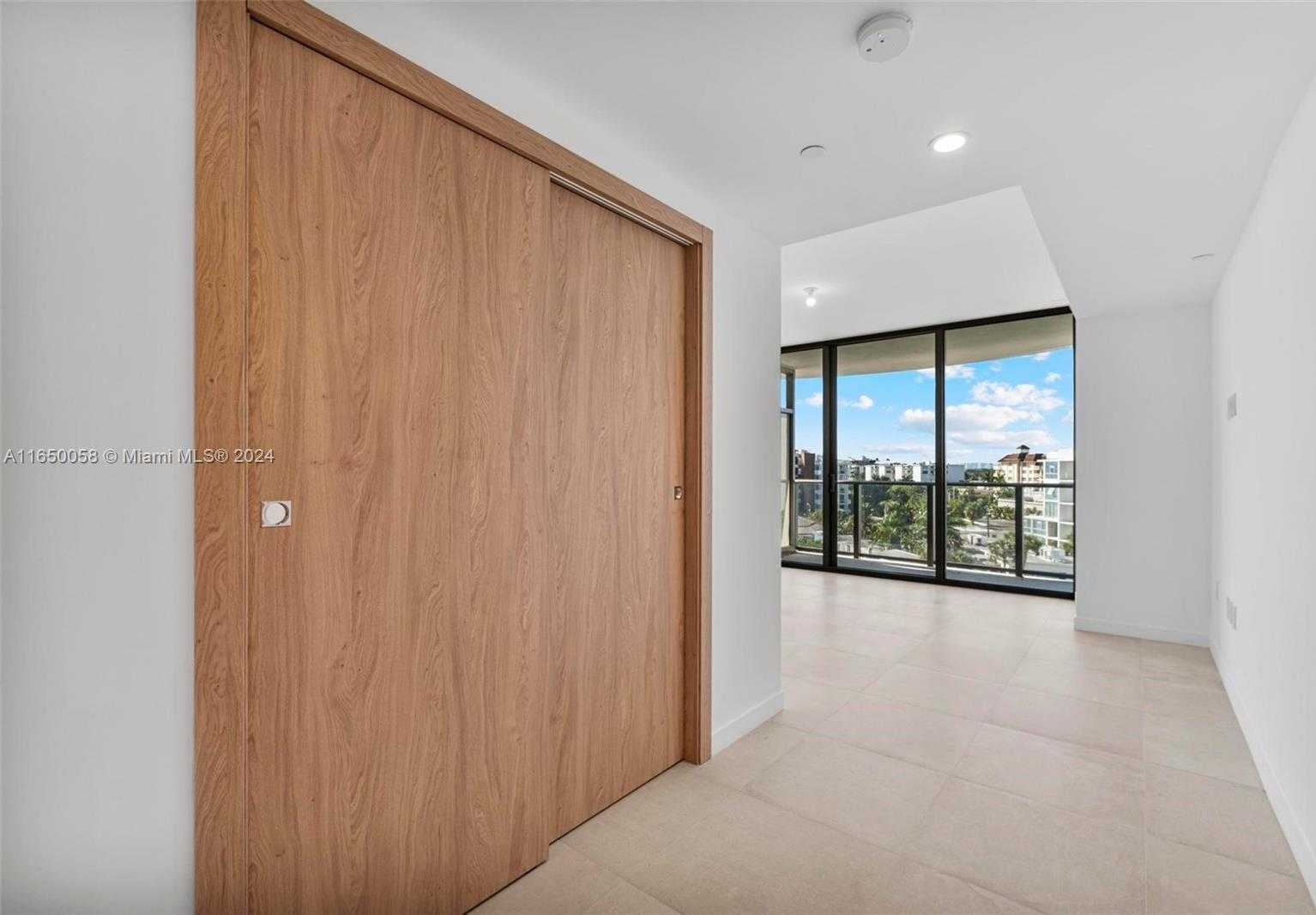 Small Image of 1135 103 ST #701, Bay Harbor Islands Number 61